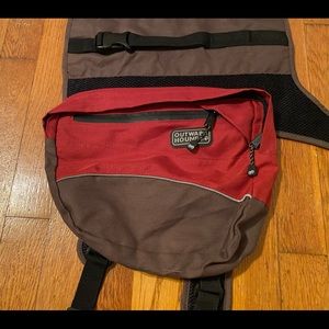 EUC - Outward Hound Dog Hiking Backpack (Large)